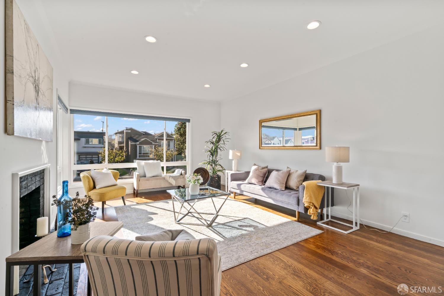 Detail Gallery Image 12 of 29 For 32 Lake Forest Dr, Daly City,  CA 94015 - 2 Beds | 2 Baths