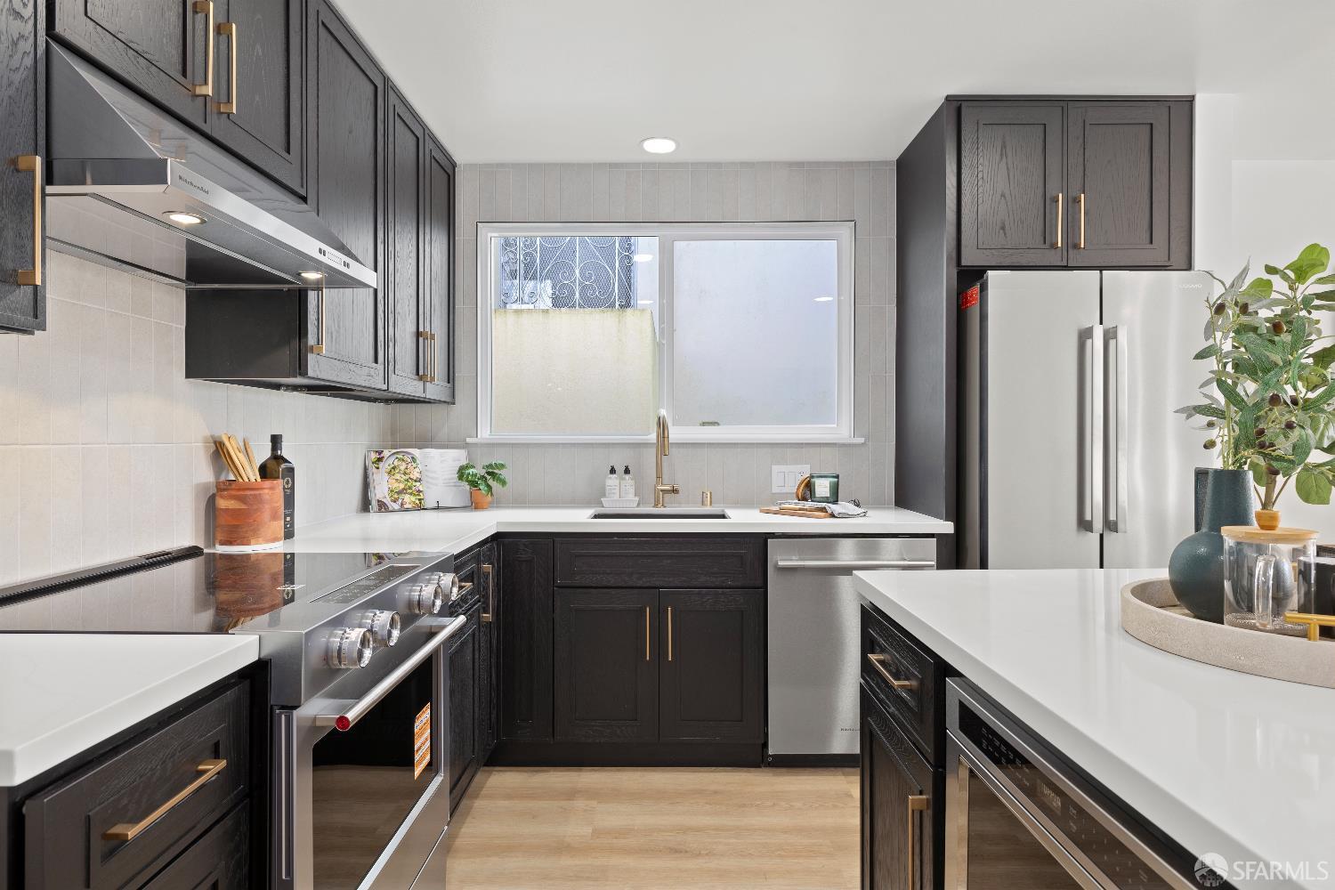 Detail Gallery Image 15 of 40 For 339 Panorama Dr, San Francisco,  CA 94131 - 3 Beds | 2 Baths