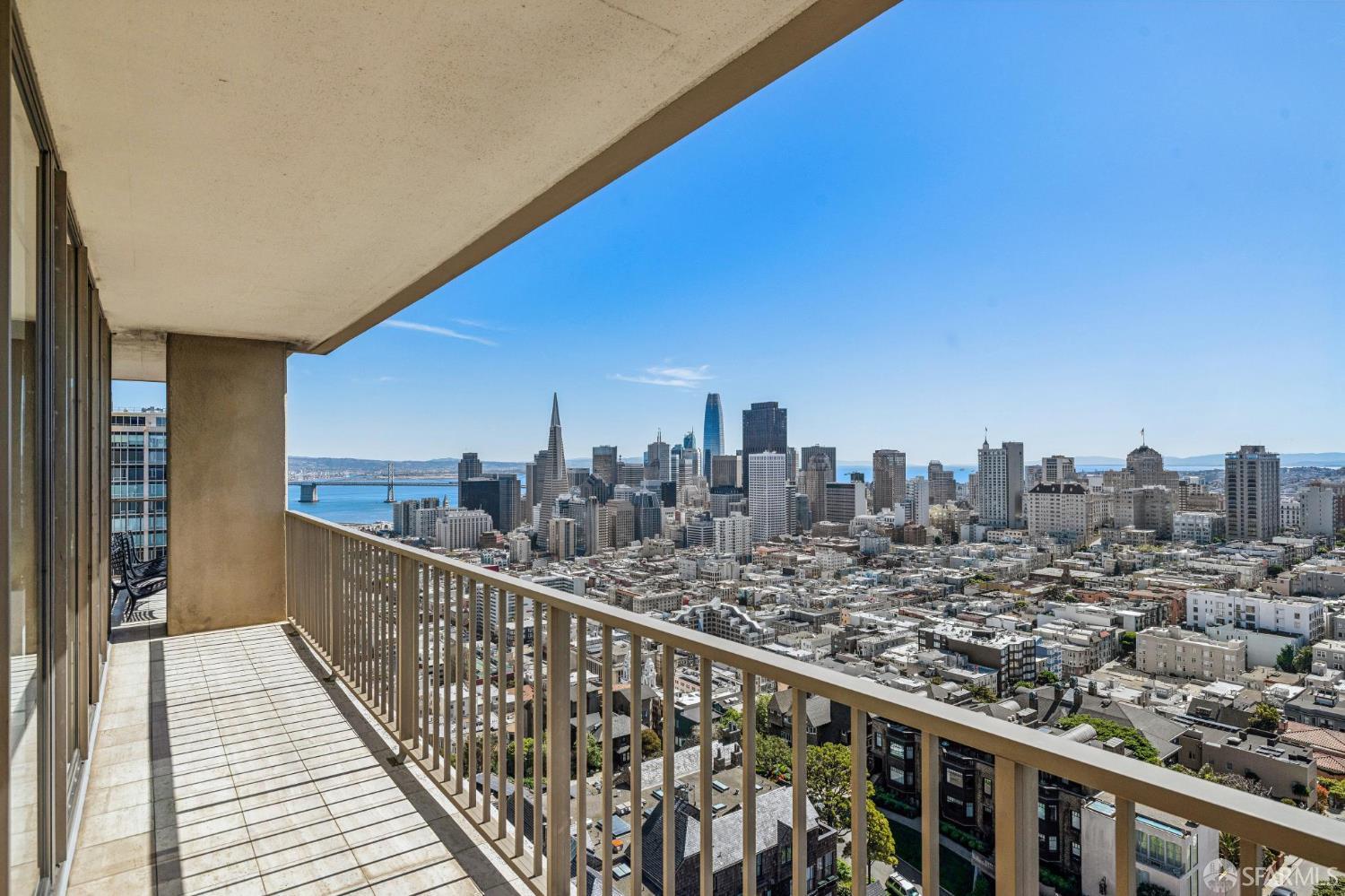 Detail Gallery Image 40 of 78 For 999 Green St #2404,  San Francisco,  CA 94133 - 2 Beds | 2 Baths