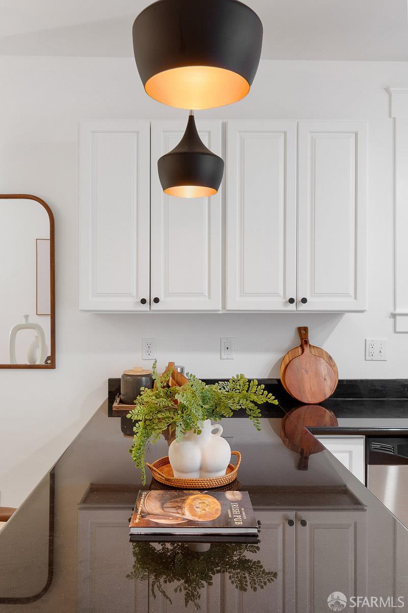 Detail Gallery Image 15 of 21 For 57 Woodward St, San Francisco,  CA 94103 - 2 Beds | 1 Baths