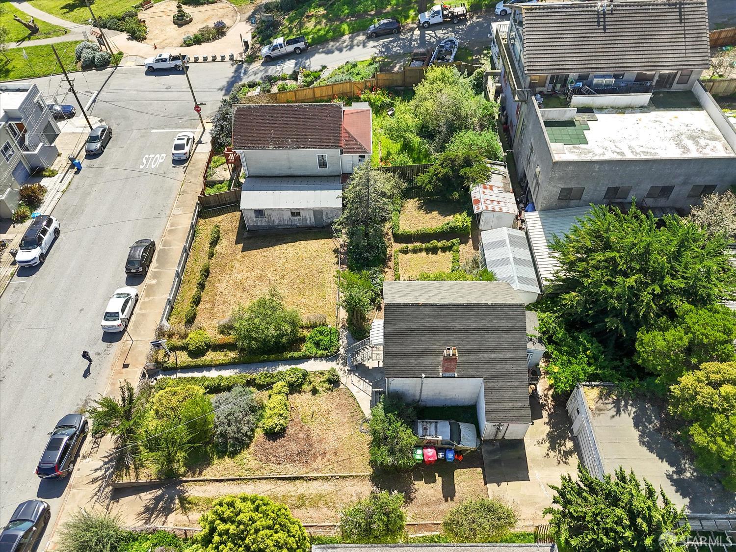 Detail Gallery Image 14 of 58 For 366 Gambier St, San Francisco,  CA 94134 - 2 Beds | 1 Baths