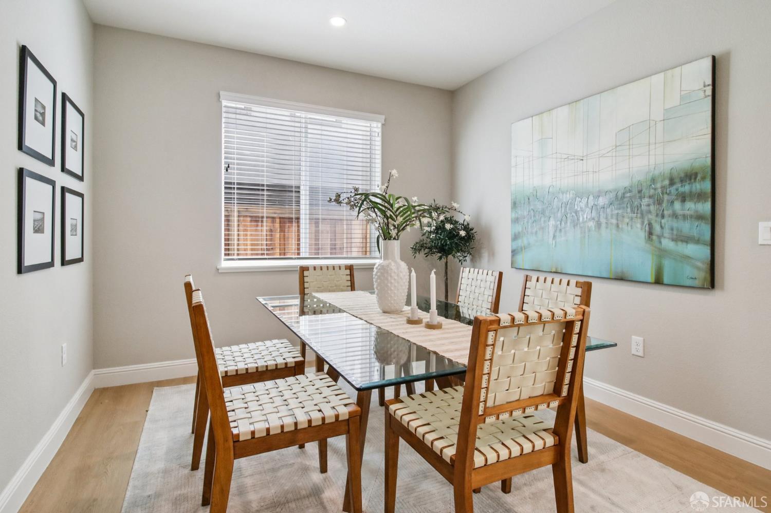 Detail Gallery Image 10 of 53 For 3082 Delano Dr, Pittsburg,  CA 94565 - 4 Beds | 2/1 Baths