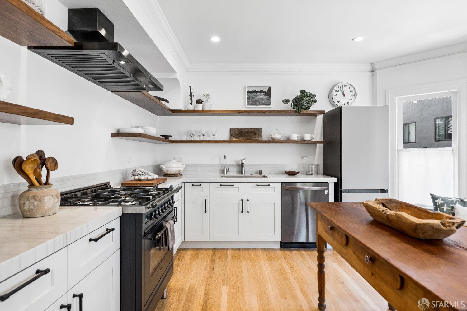 Detail Gallery Image 9 of 40 For 1315 Minna St, San Francisco,  CA 94103 - 3 Beds | 2 Baths