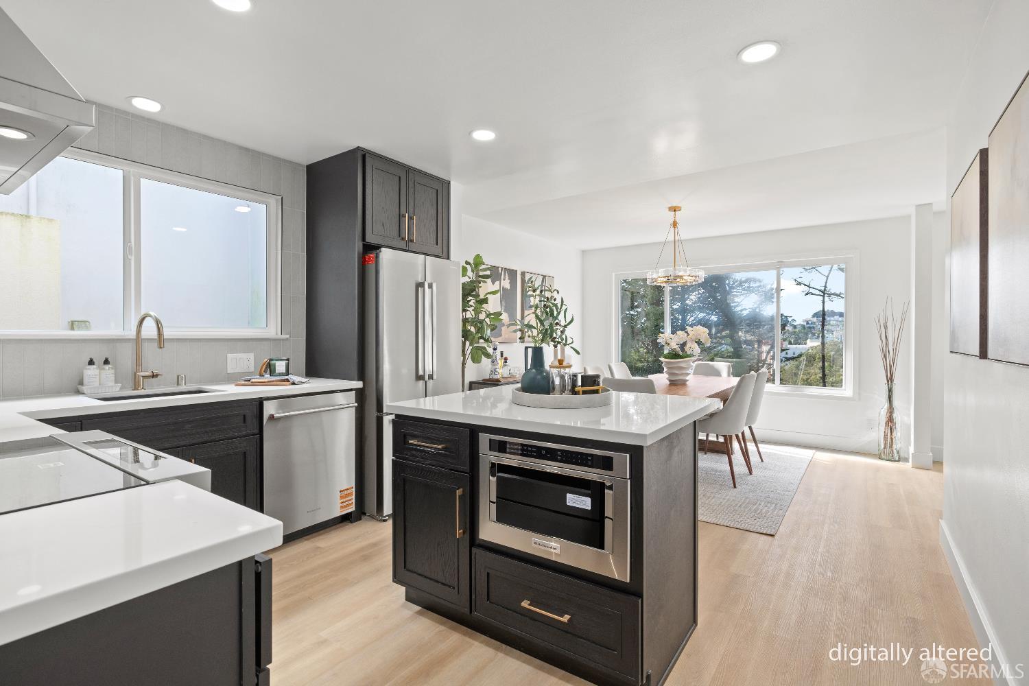Detail Gallery Image 17 of 40 For 339 Panorama Dr, San Francisco,  CA 94131 - 3 Beds | 2 Baths