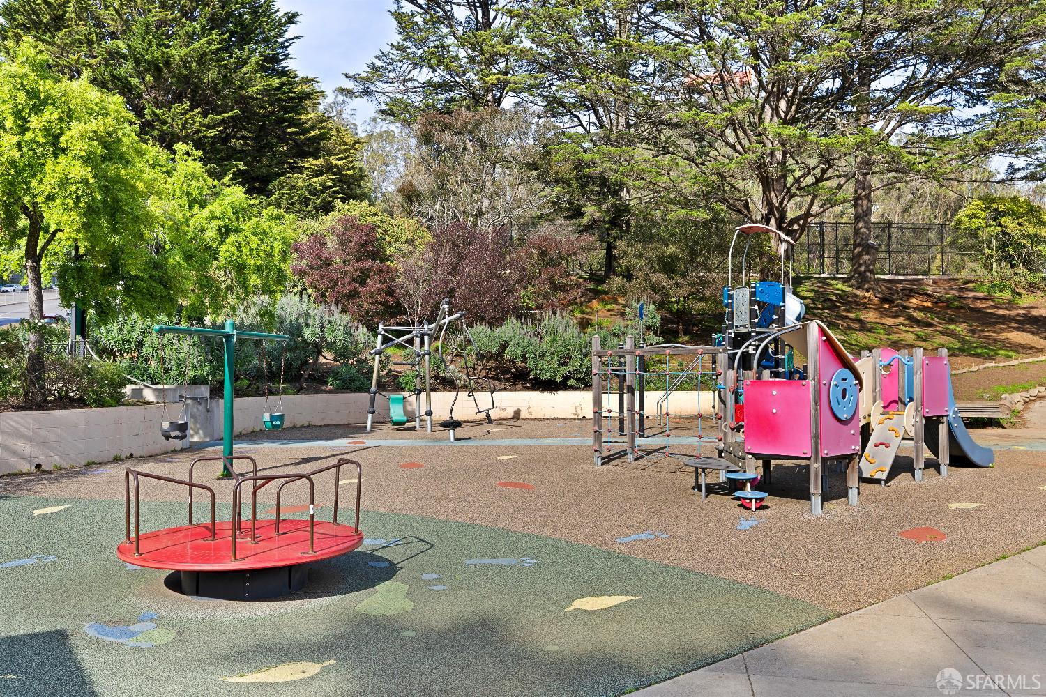 Detail Gallery Image 34 of 40 For 339 Panorama Dr, San Francisco,  CA 94131 - 3 Beds | 2 Baths