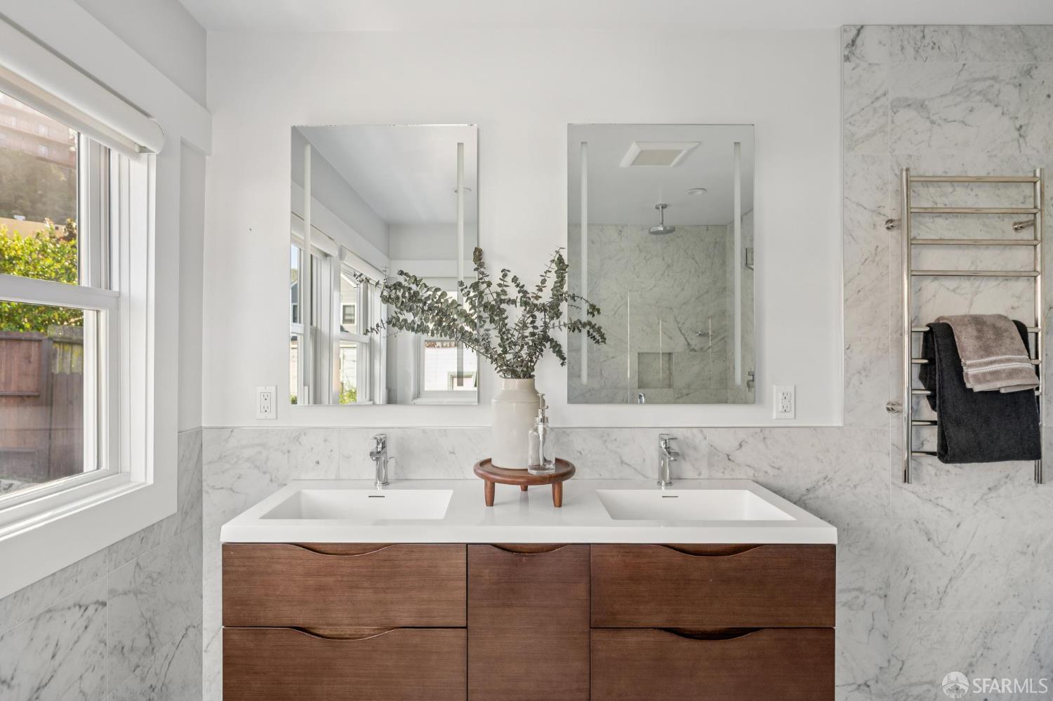 Detail Gallery Image 38 of 84 For 931 Kirkham St, San Francisco,  CA 94122 - 3 Beds | 3 Baths