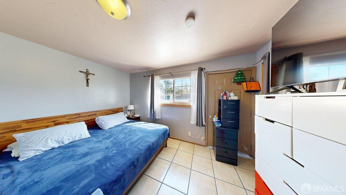 Detail Gallery Image 27 of 45 For 471 Green St, East Palo Alto,  CA 94303 - 9 Beds | 5 Baths