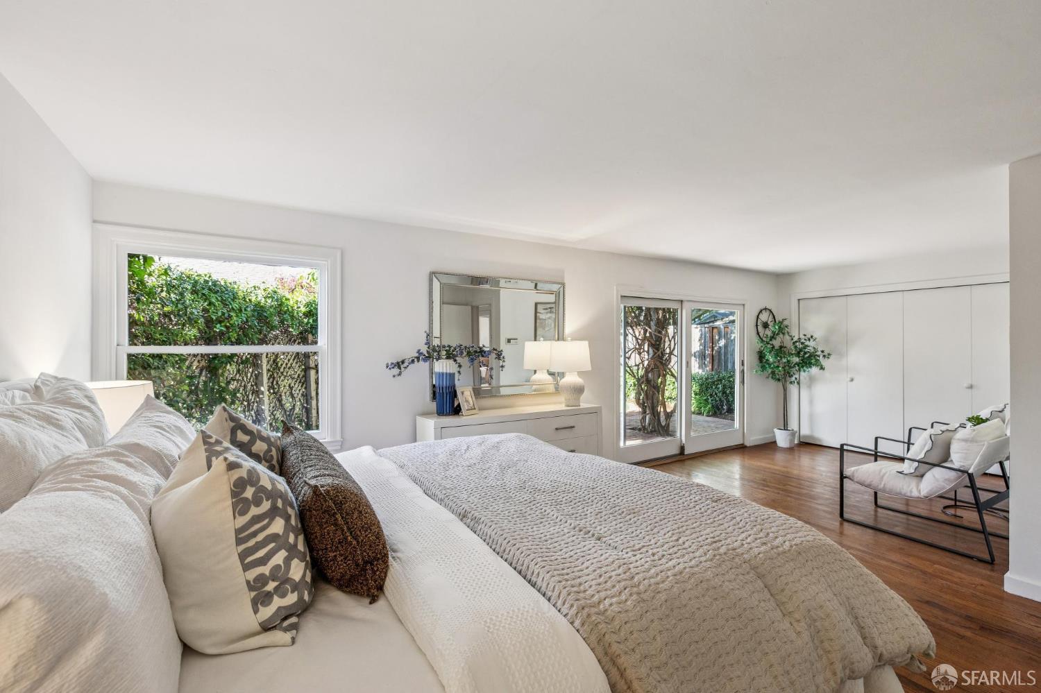 Detail Gallery Image 19 of 43 For 325 Yale Rd, Menlo Park,  CA 94025 - 2 Beds | 1/1 Baths