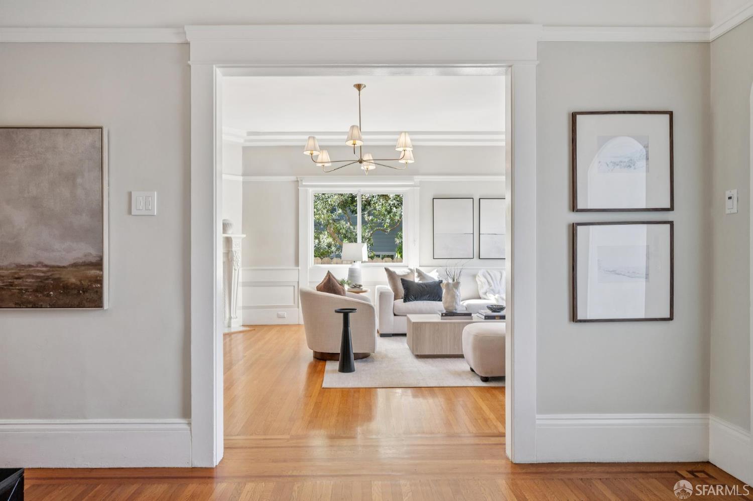 Detail Gallery Image 6 of 84 For 931 Kirkham St, San Francisco,  CA 94122 - 3 Beds | 3 Baths