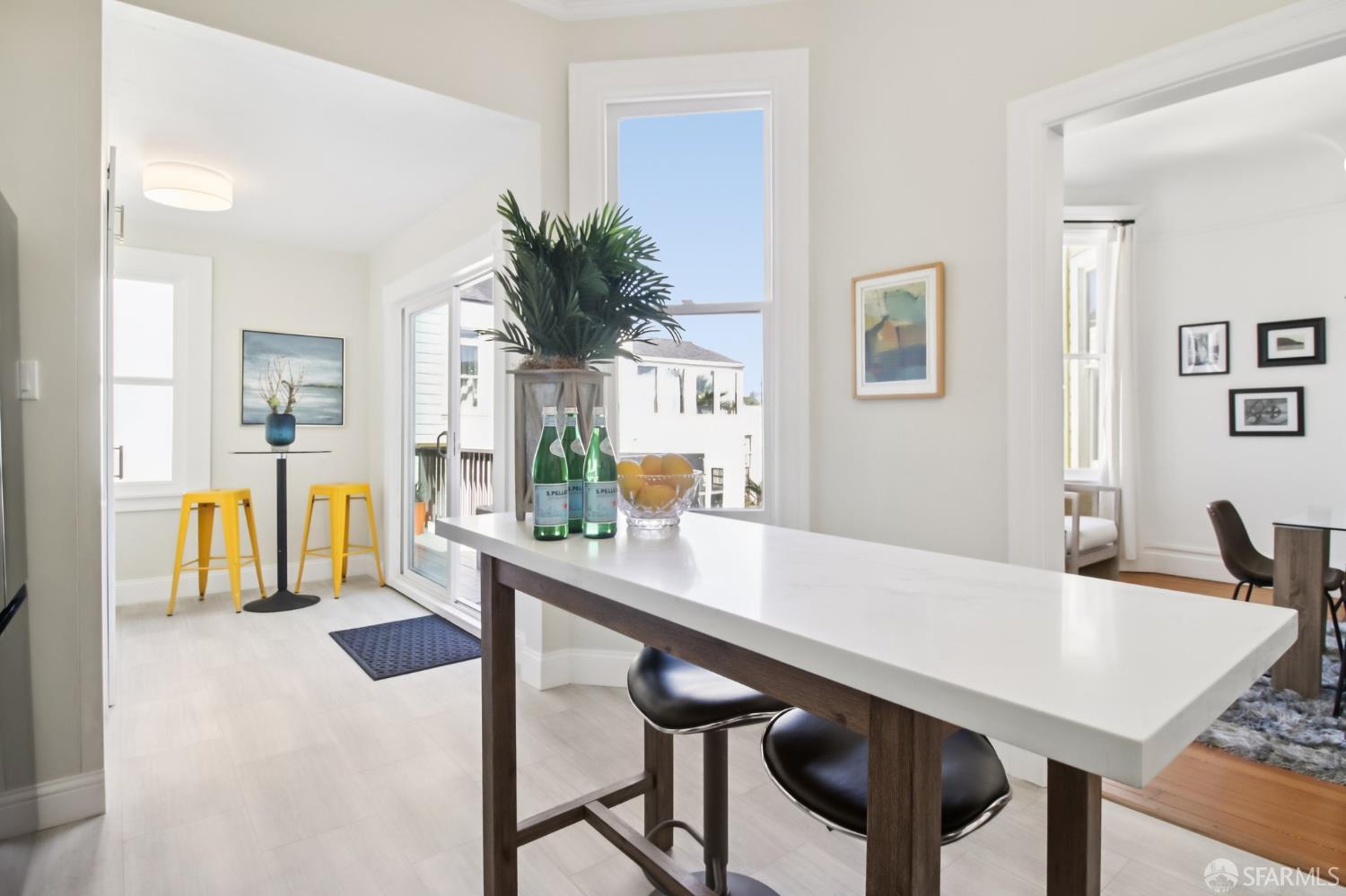 Detail Gallery Image 11 of 20 For 2192 15th St, San Francisco,  CA 94114 - 3 Beds | 2 Baths