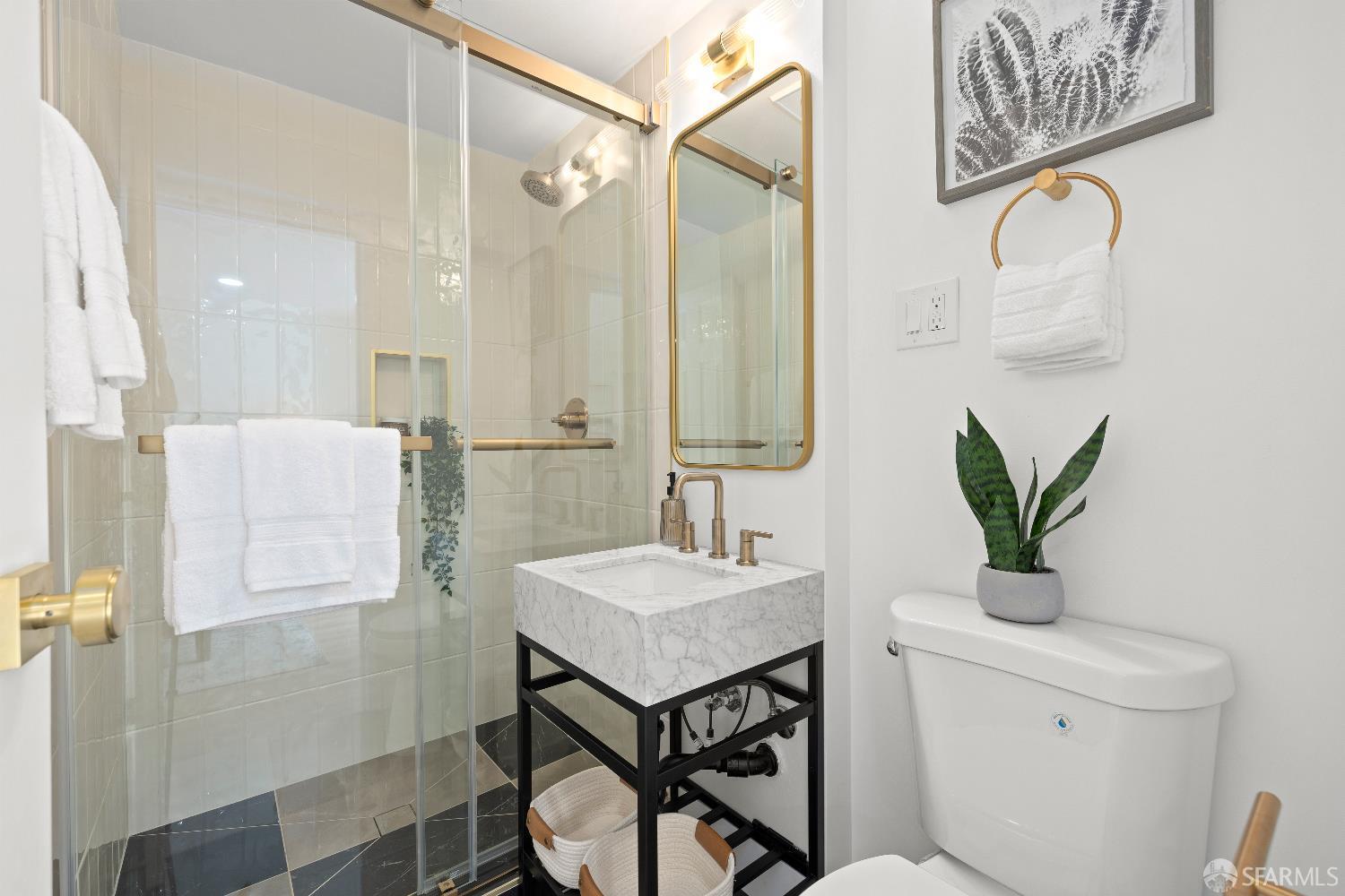 Detail Gallery Image 25 of 40 For 339 Panorama Dr, San Francisco,  CA 94131 - 3 Beds | 2 Baths