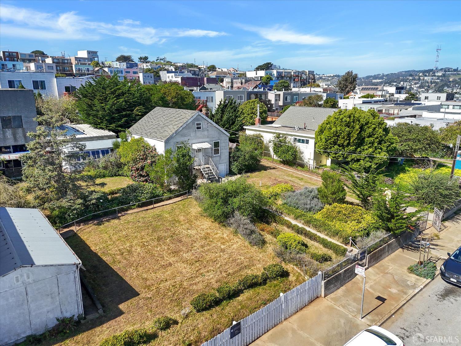 Detail Gallery Image 10 of 58 For 366 Gambier St, San Francisco,  CA 94134 - 2 Beds | 1 Baths