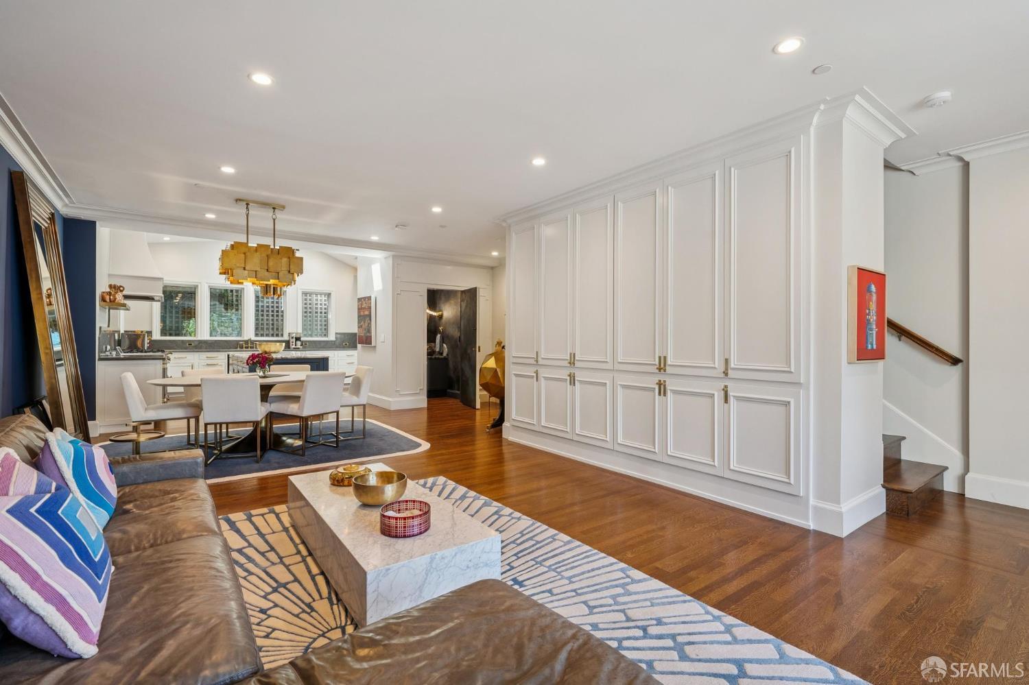 Detail Gallery Image 8 of 40 For 2523 Steiner St, San Francisco,  CA 94115 - 3 Beds | 3/1 Baths