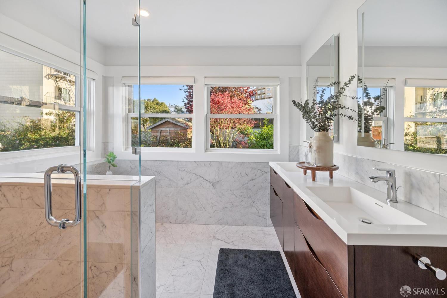 Detail Gallery Image 36 of 84 For 931 Kirkham St, San Francisco,  CA 94122 - 3 Beds | 3 Baths