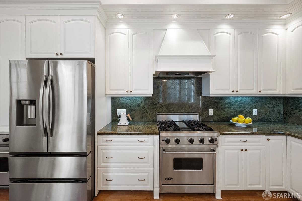 Detail Gallery Image 36 of 87 For 1705 Gough St, San Francisco,  CA 94109 - 3 Beds | 2/1 Baths