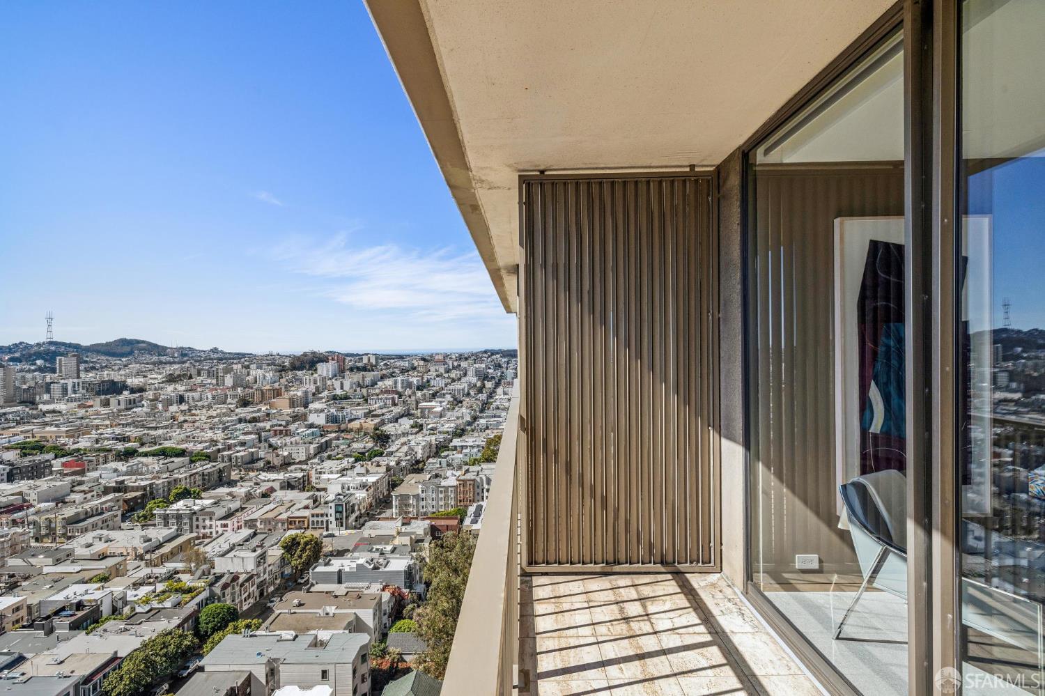 Detail Gallery Image 50 of 78 For 999 Green St #2404,  San Francisco,  CA 94133 - 2 Beds | 2 Baths