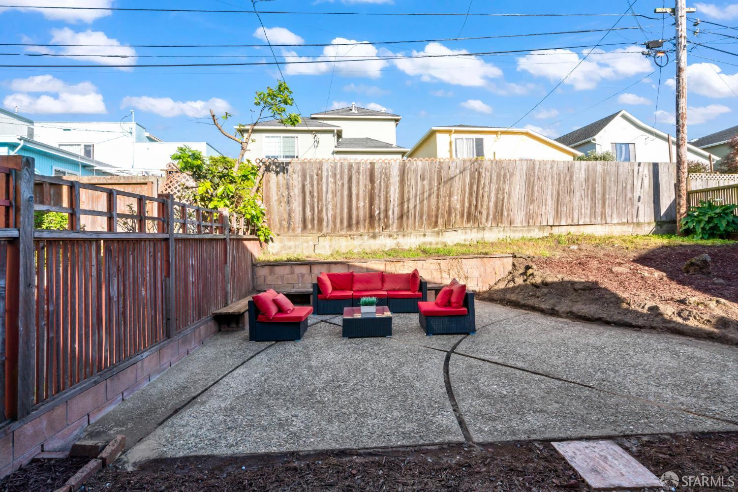 Detail Gallery Image 27 of 29 For 32 Lake Forest Dr, Daly City,  CA 94015 - 2 Beds | 2 Baths