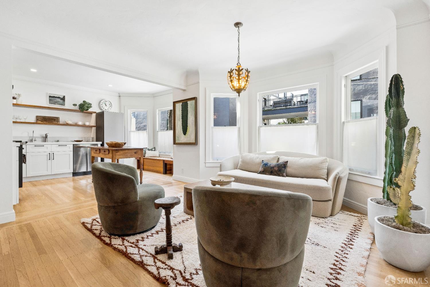 Detail Gallery Image 3 of 40 For 1315 Minna St, San Francisco,  CA 94103 - 3 Beds | 2 Baths