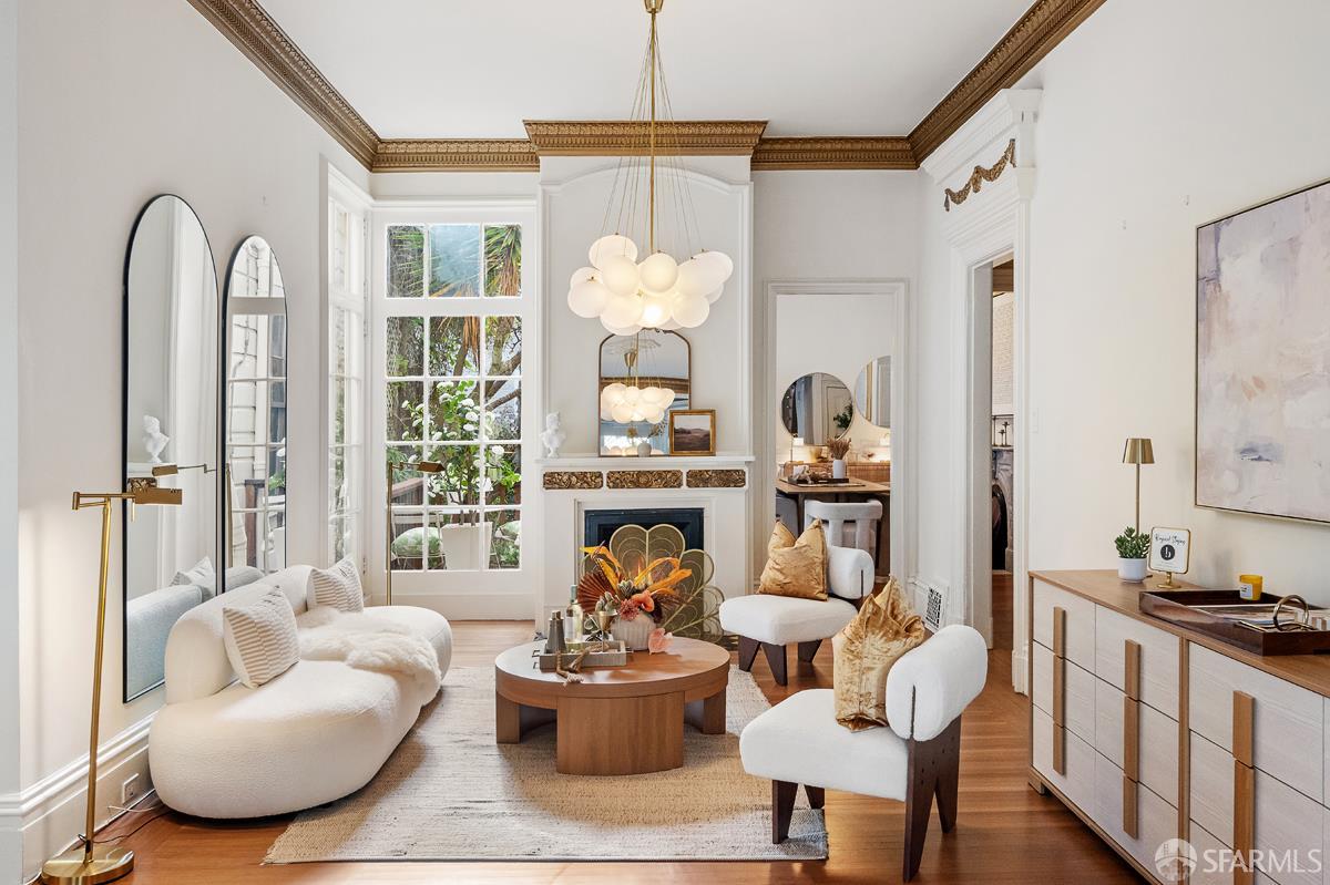 Detail Gallery Image 12 of 87 For 1705 Gough St, San Francisco,  CA 94109 - 3 Beds | 2/1 Baths