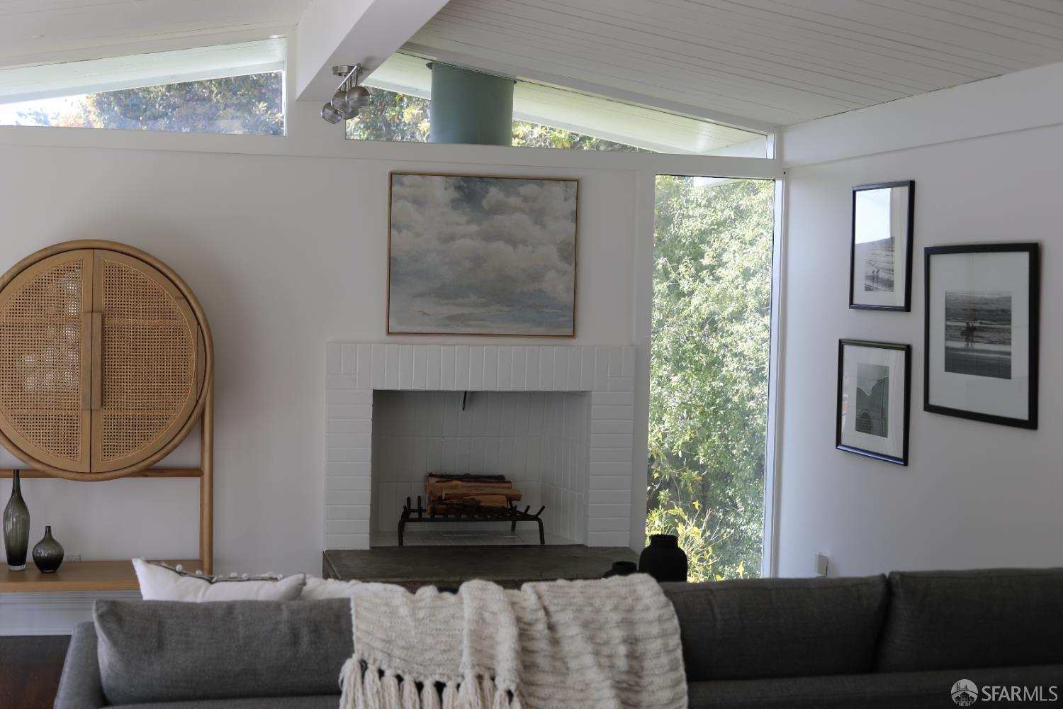 Detail Gallery Image 6 of 29 For 285 Moncada Way, San Francisco,  CA 94127 - 4 Beds | 2/1 Baths