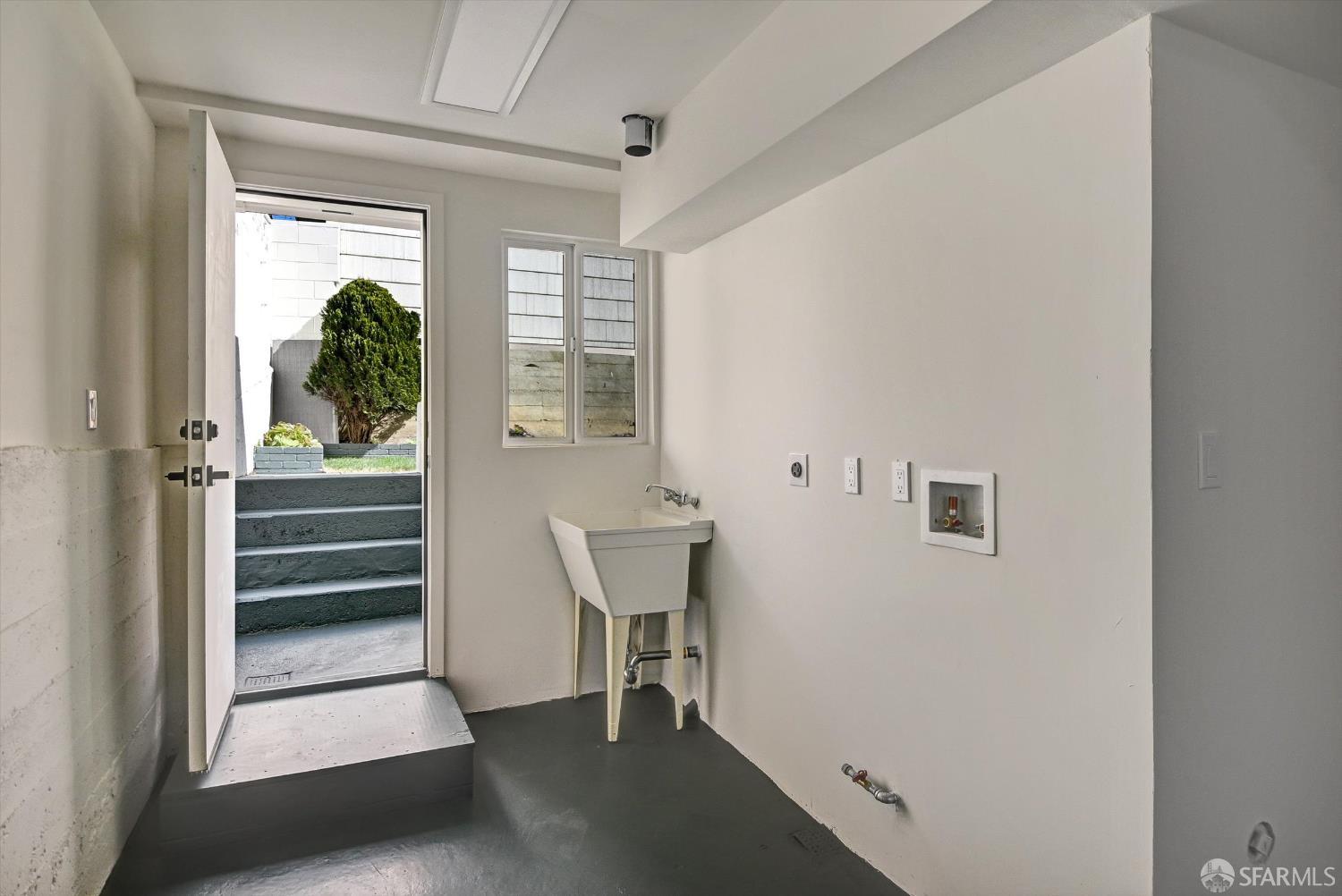 Detail Gallery Image 42 of 70 For 2100 34th Ave, San Francisco,  CA 94116 - 4 Beds | 3 Baths