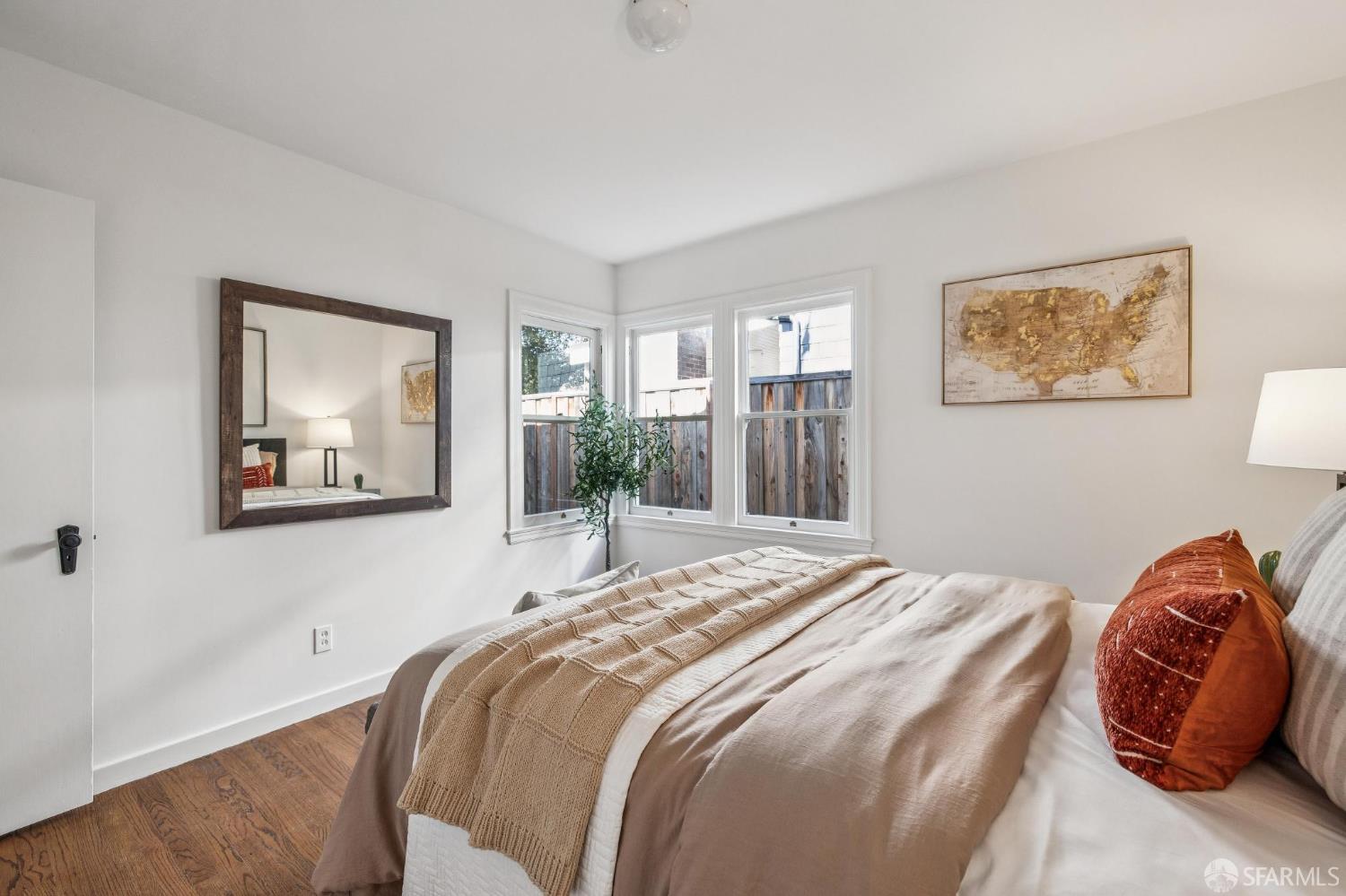 Detail Gallery Image 27 of 43 For 325 Yale Rd, Menlo Park,  CA 94025 - 2 Beds | 1/1 Baths