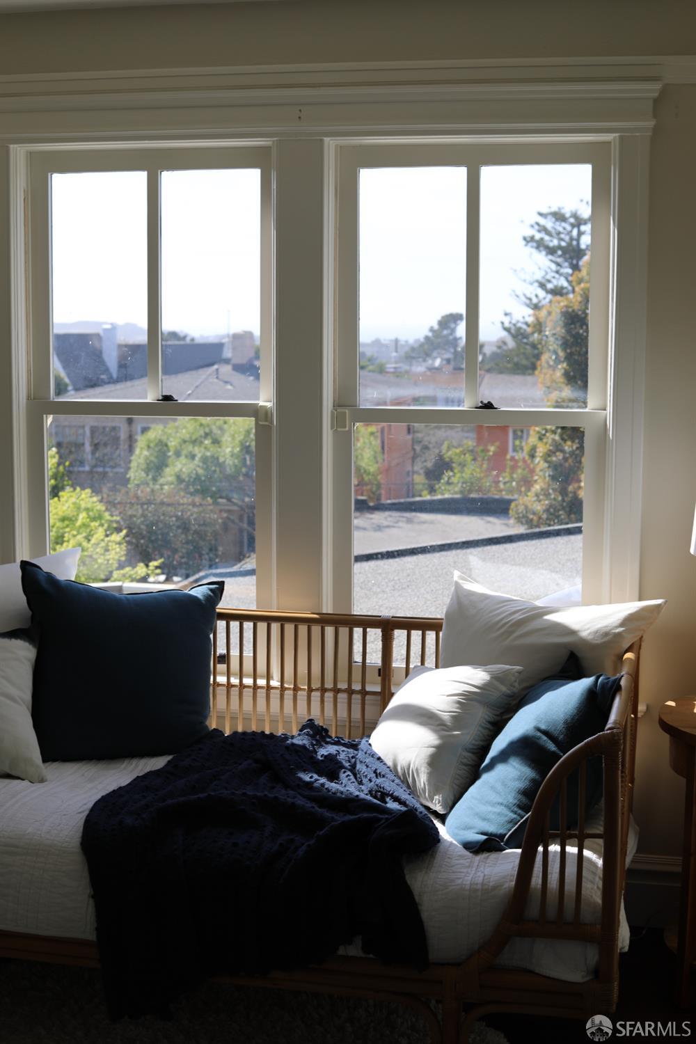 Detail Gallery Image 18 of 29 For 285 Moncada Way, San Francisco,  CA 94127 - 4 Beds | 2/1 Baths