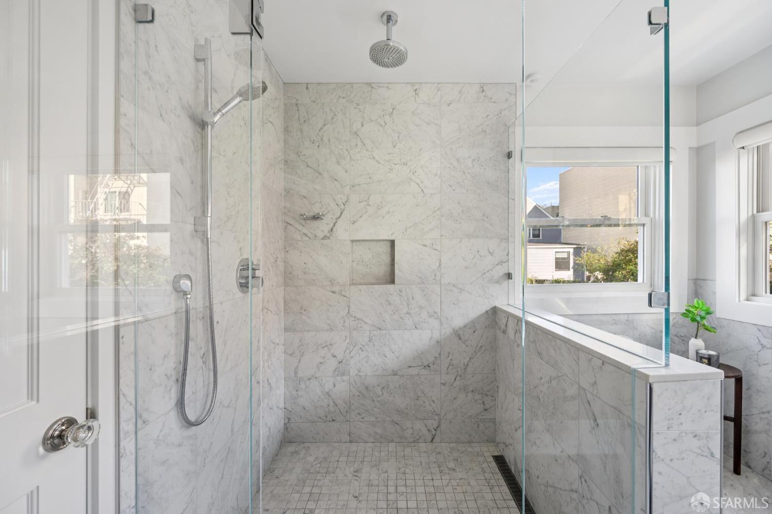 Detail Gallery Image 39 of 84 For 931 Kirkham St, San Francisco,  CA 94122 - 3 Beds | 3 Baths