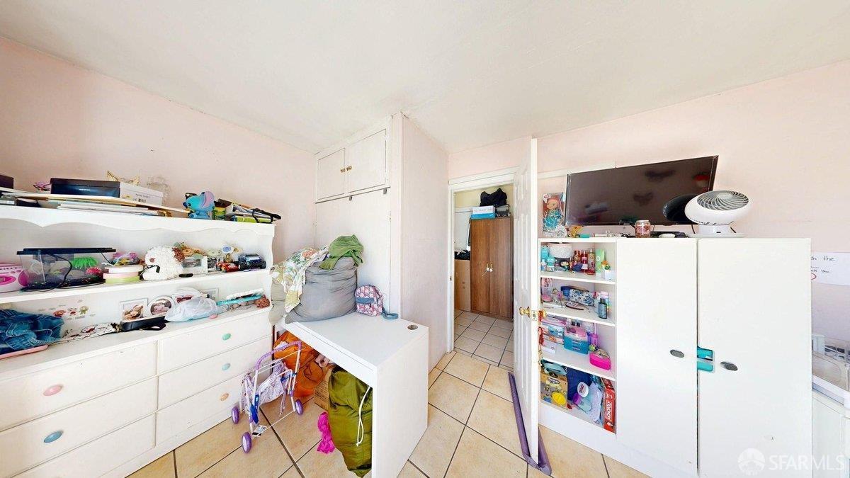 Detail Gallery Image 33 of 45 For 471 Green St, East Palo Alto,  CA 94303 - 9 Beds | 5 Baths