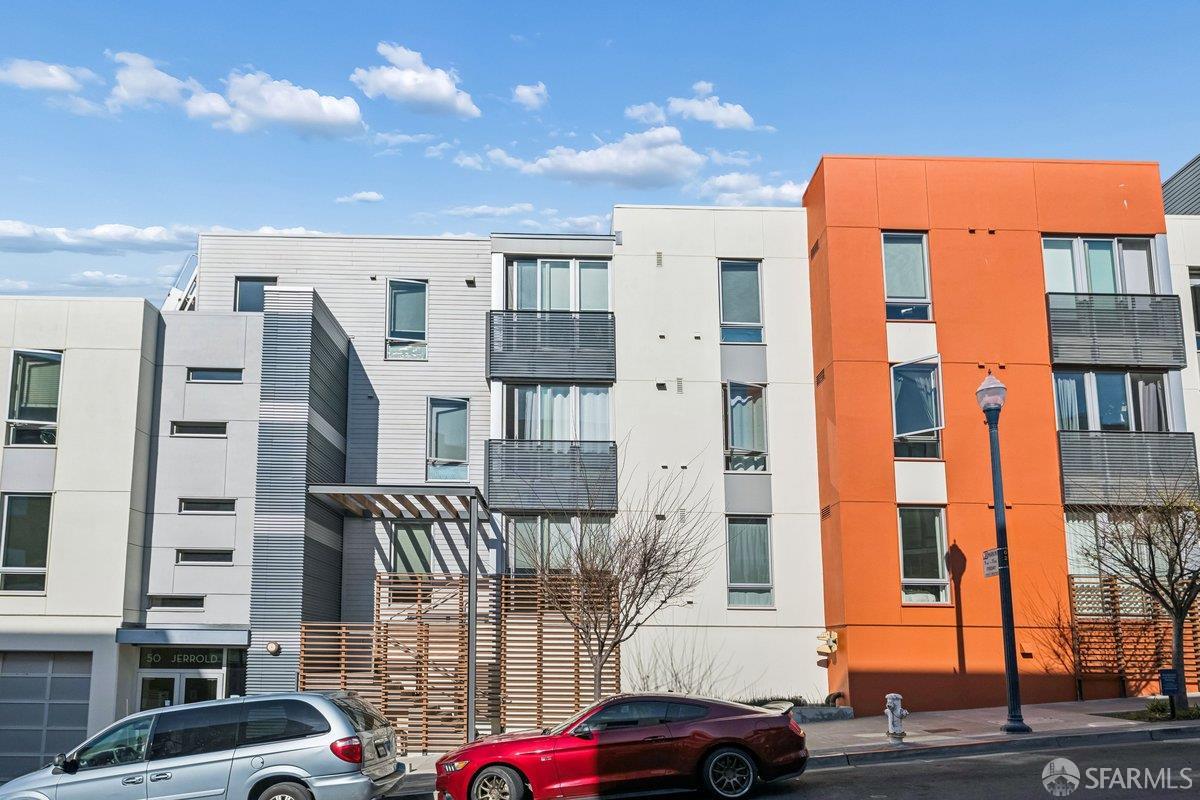 Detail Gallery Image 4 of 30 For 50 Jerrold Ave #306,  San Francisco,  CA 94124 - 1 Beds | 1 Baths