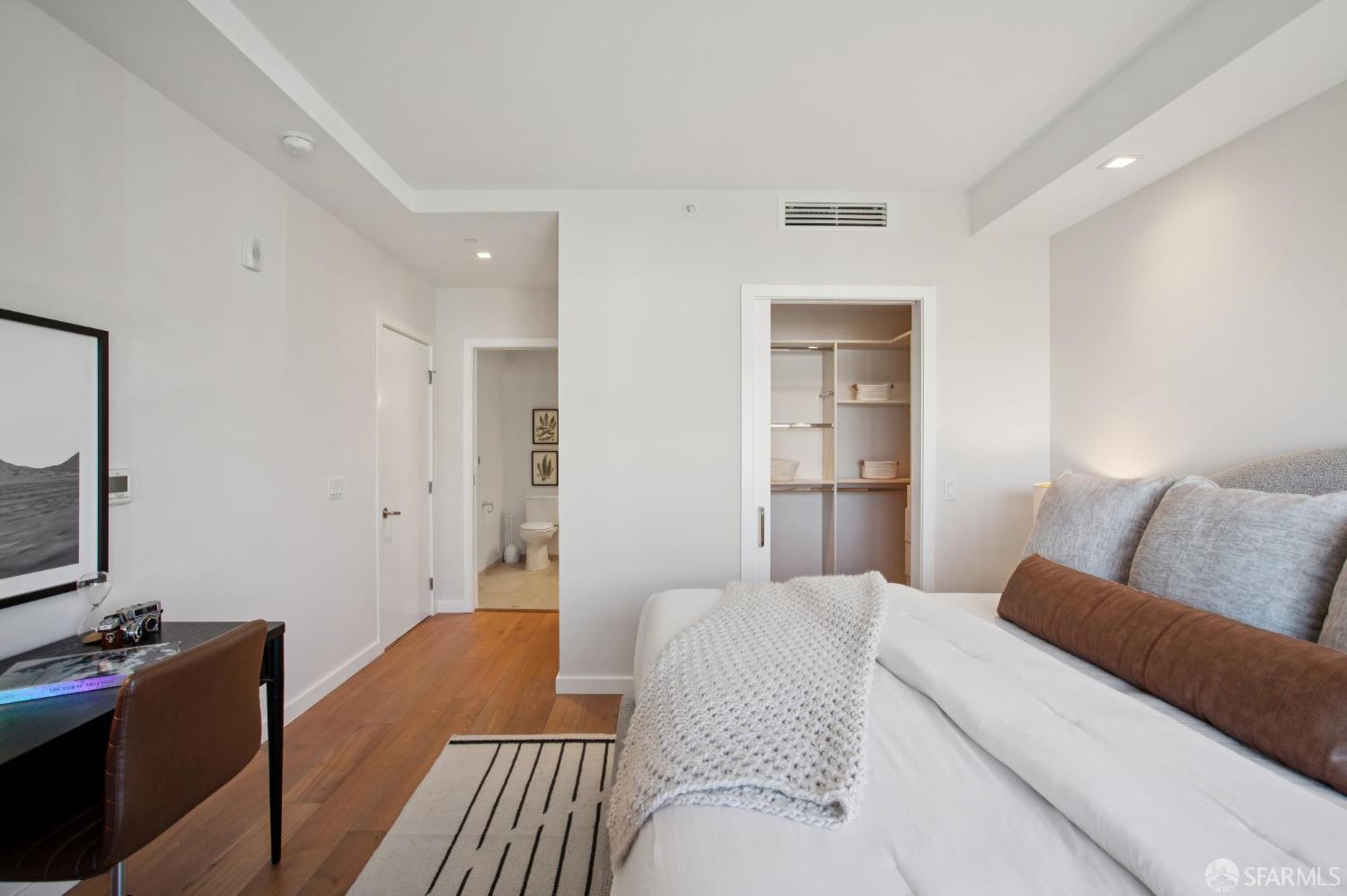 Detail Gallery Image 27 of 50 For 1731 Powell St #303,  San Francisco,  CA 94133 - 2 Beds | 2/1 Baths