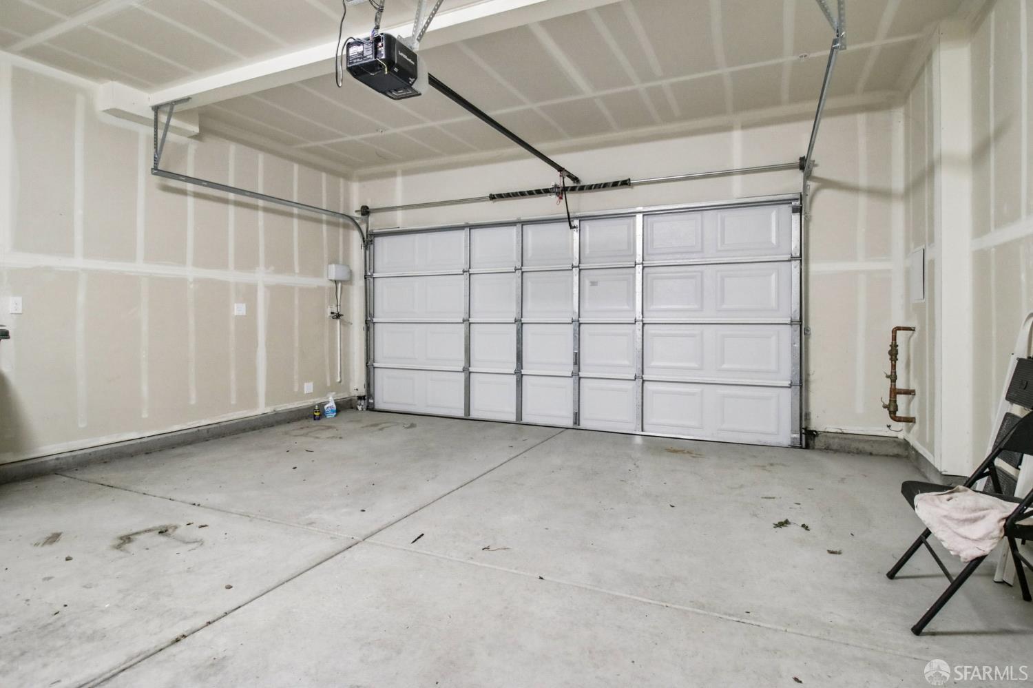 Detail Gallery Image 33 of 53 For 3082 Delano Dr, Pittsburg,  CA 94565 - 4 Beds | 2/1 Baths