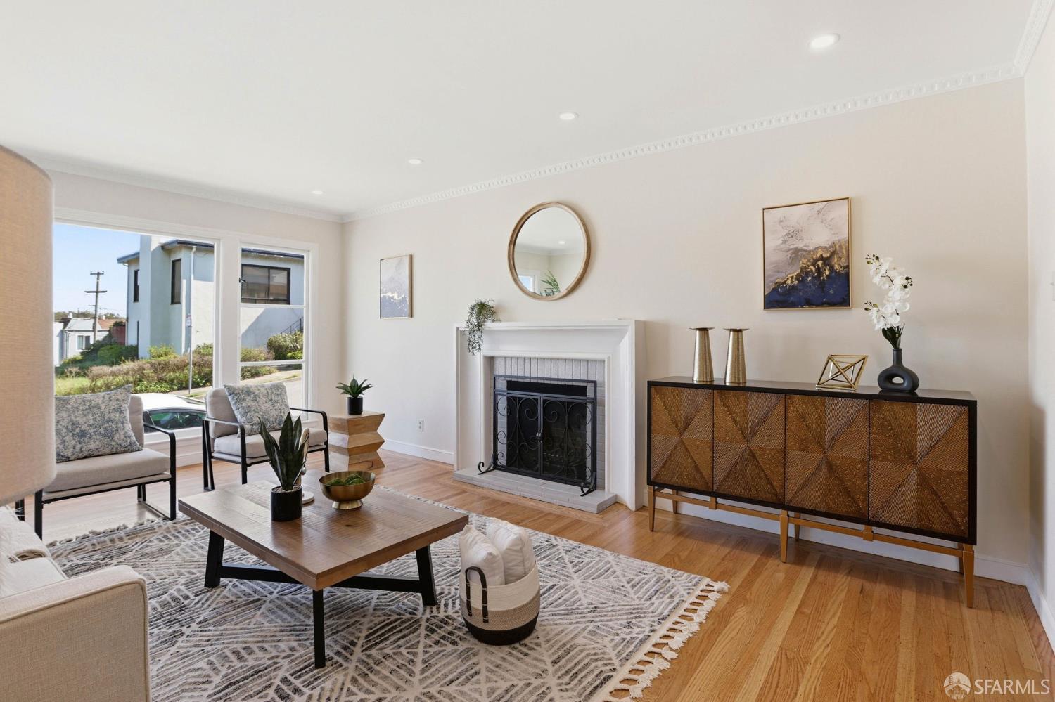 Detail Gallery Image 7 of 42 For 6 Lapham Way, San Francisco,  CA 94112 - 3 Beds | 2 Baths