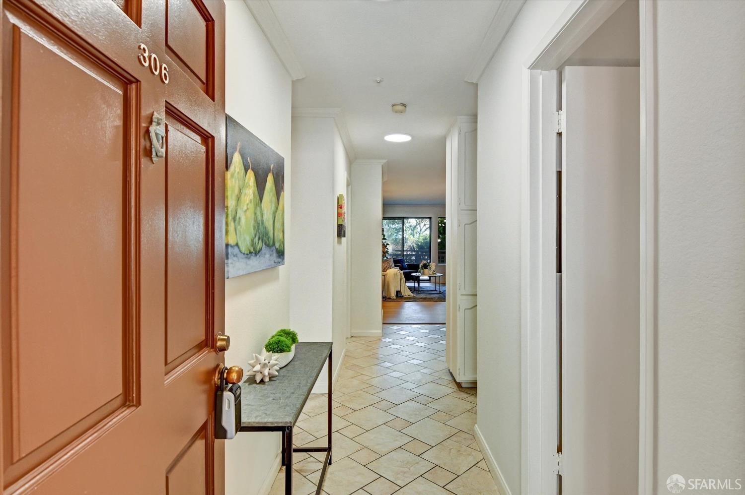 Detail Gallery Image 7 of 36 For 306 Oak Ct, Daly City,  CA 94014 - 3 Beds | 2 Baths