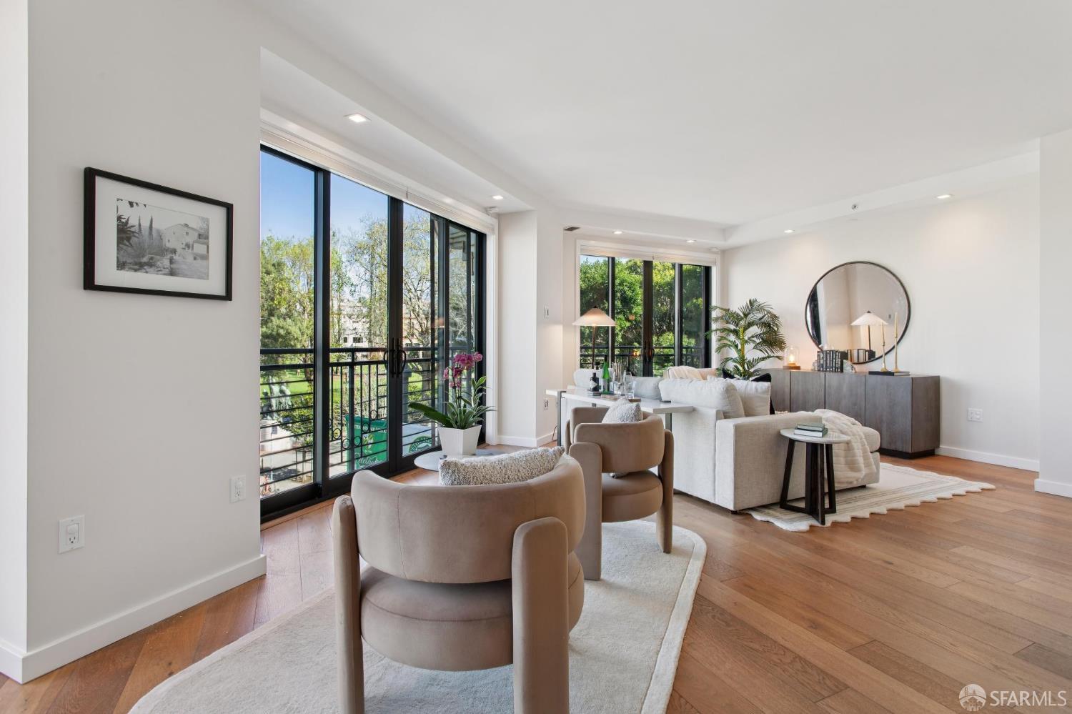 Detail Gallery Image 6 of 50 For 1731 Powell St #303,  San Francisco,  CA 94133 - 2 Beds | 2/1 Baths