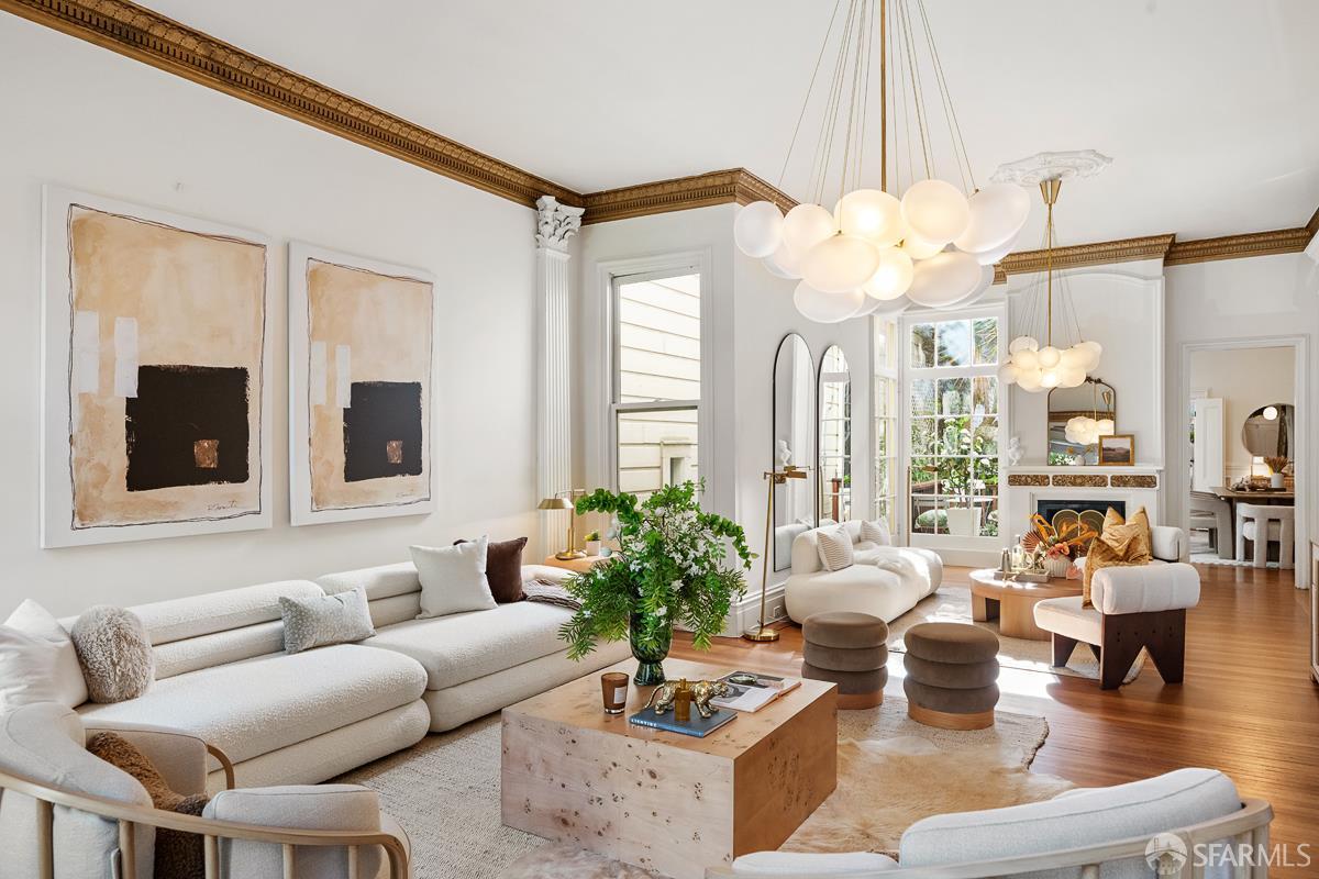 Detail Gallery Image 5 of 87 For 1705 Gough St, San Francisco,  CA 94109 - 3 Beds | 2/1 Baths