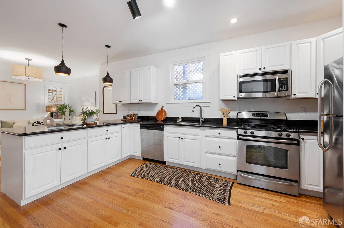 Detail Gallery Image 11 of 21 For 57 Woodward St, San Francisco,  CA 94103 - 2 Beds | 1 Baths