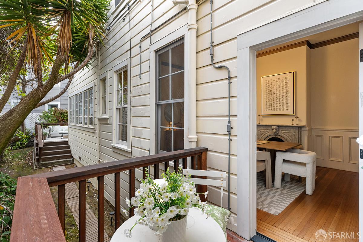 Detail Gallery Image 27 of 87 For 1705 Gough St, San Francisco,  CA 94109 - 3 Beds | 2/1 Baths