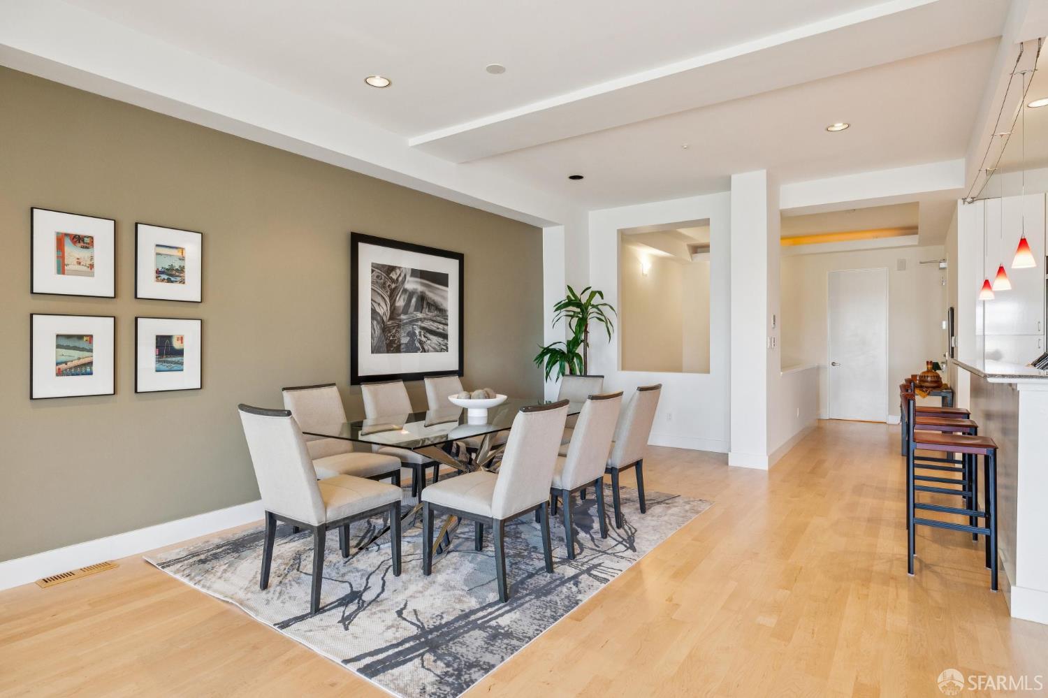 Photo #12: 426110349 Listing: Photo #12