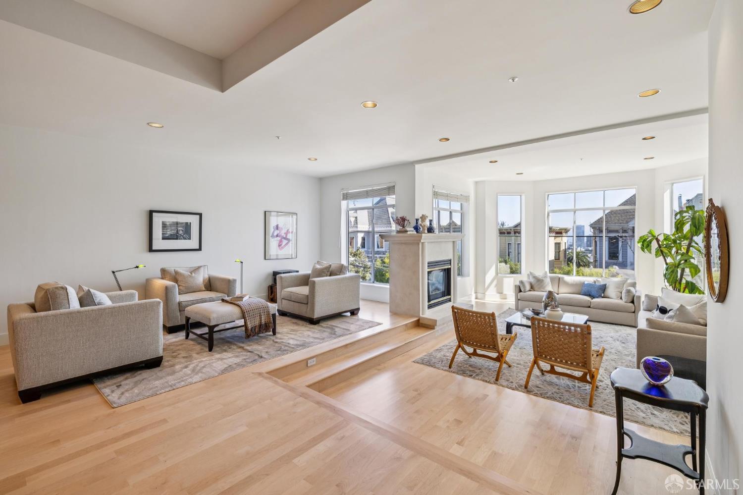 Photo #3: 426110349 Listing: Photo #3