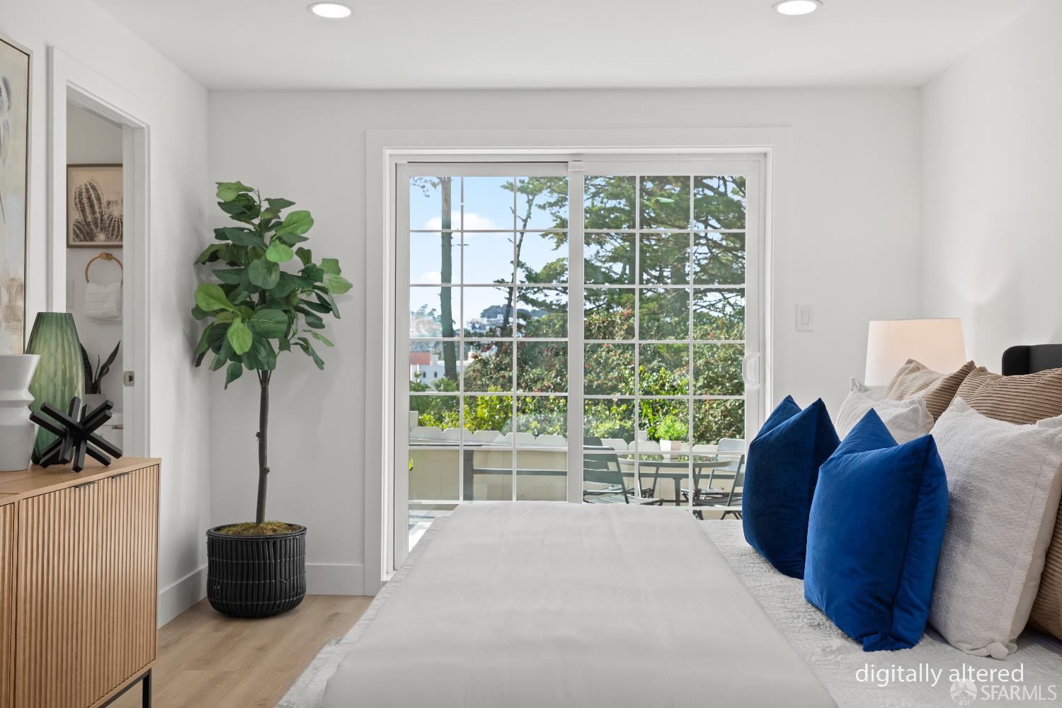 Detail Gallery Image 24 of 40 For 339 Panorama Dr, San Francisco,  CA 94131 - 3 Beds | 2 Baths