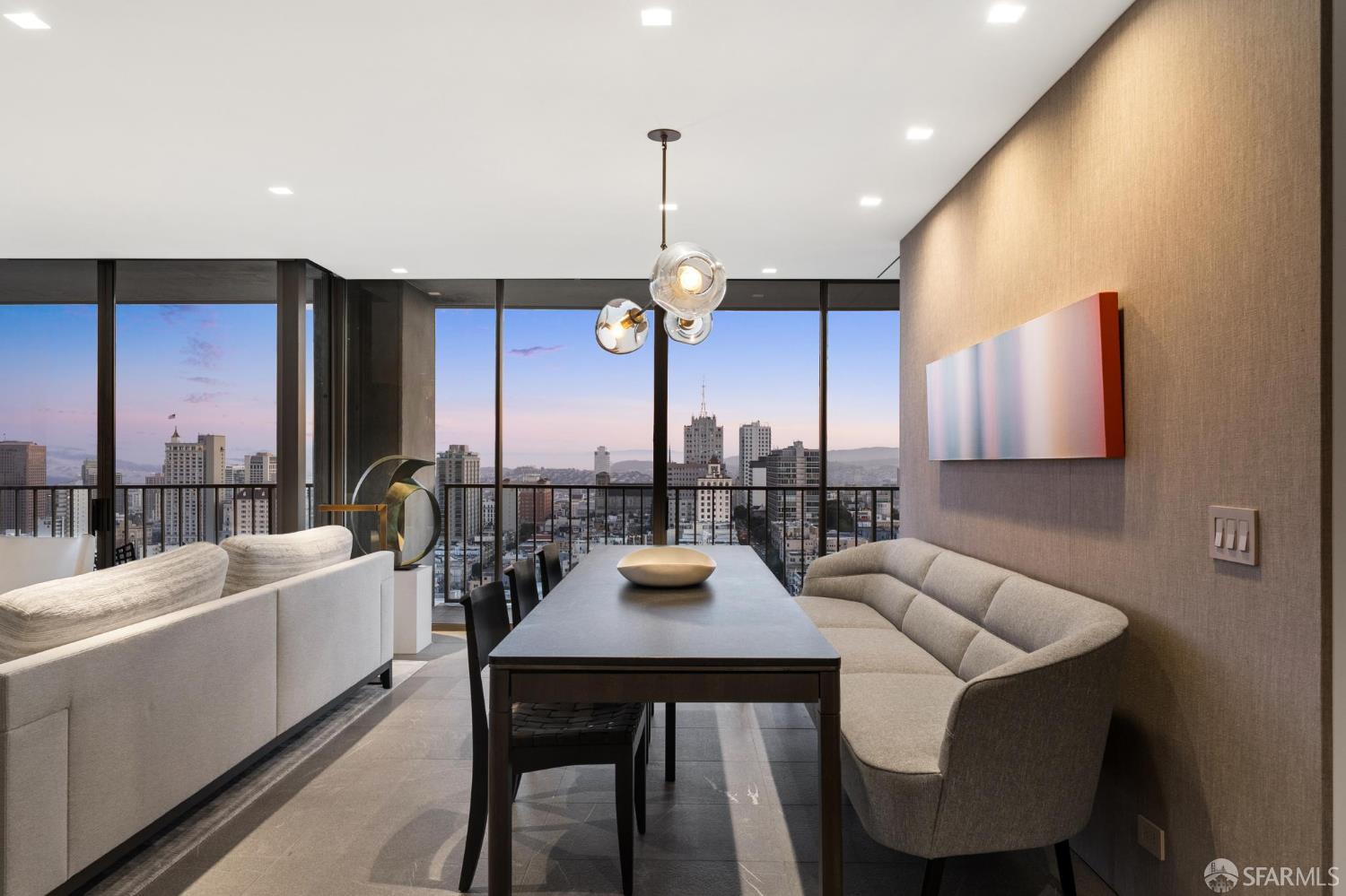 Detail Gallery Image 17 of 78 For 999 Green St #2404,  San Francisco,  CA 94133 - 2 Beds | 2 Baths