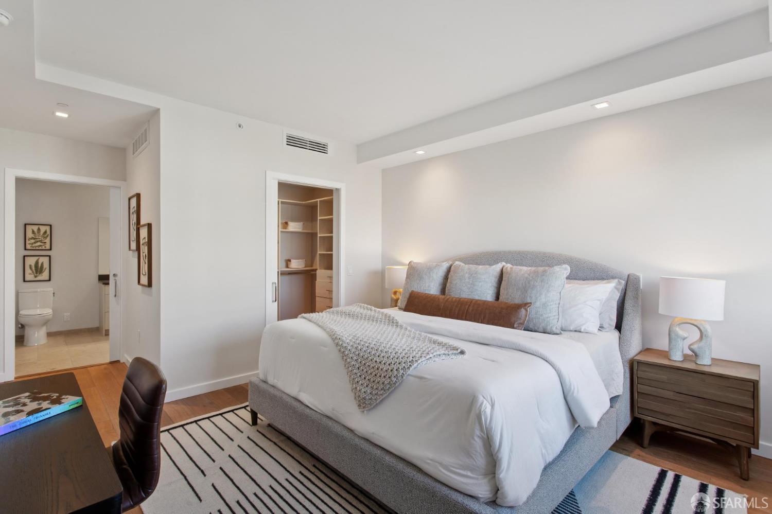 Detail Gallery Image 26 of 50 For 1731 Powell St #303,  San Francisco,  CA 94133 - 2 Beds | 2/1 Baths