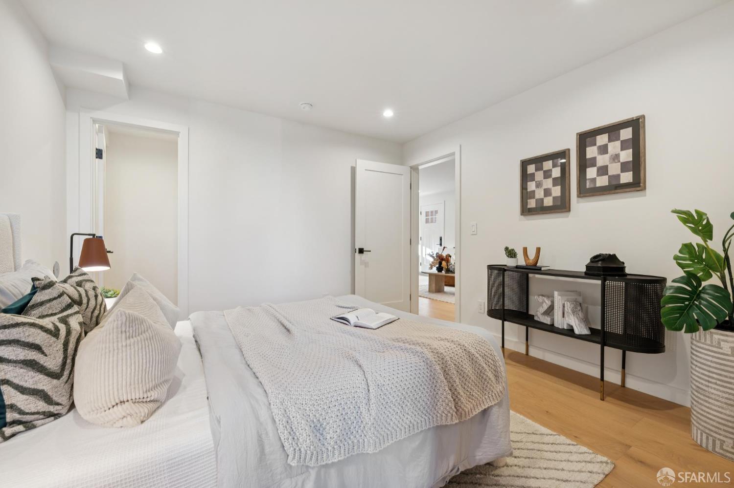 Detail Gallery Image 57 of 90 For 907 Athens St, San Francisco,  CA 94112 - 4 Beds | 4 Baths