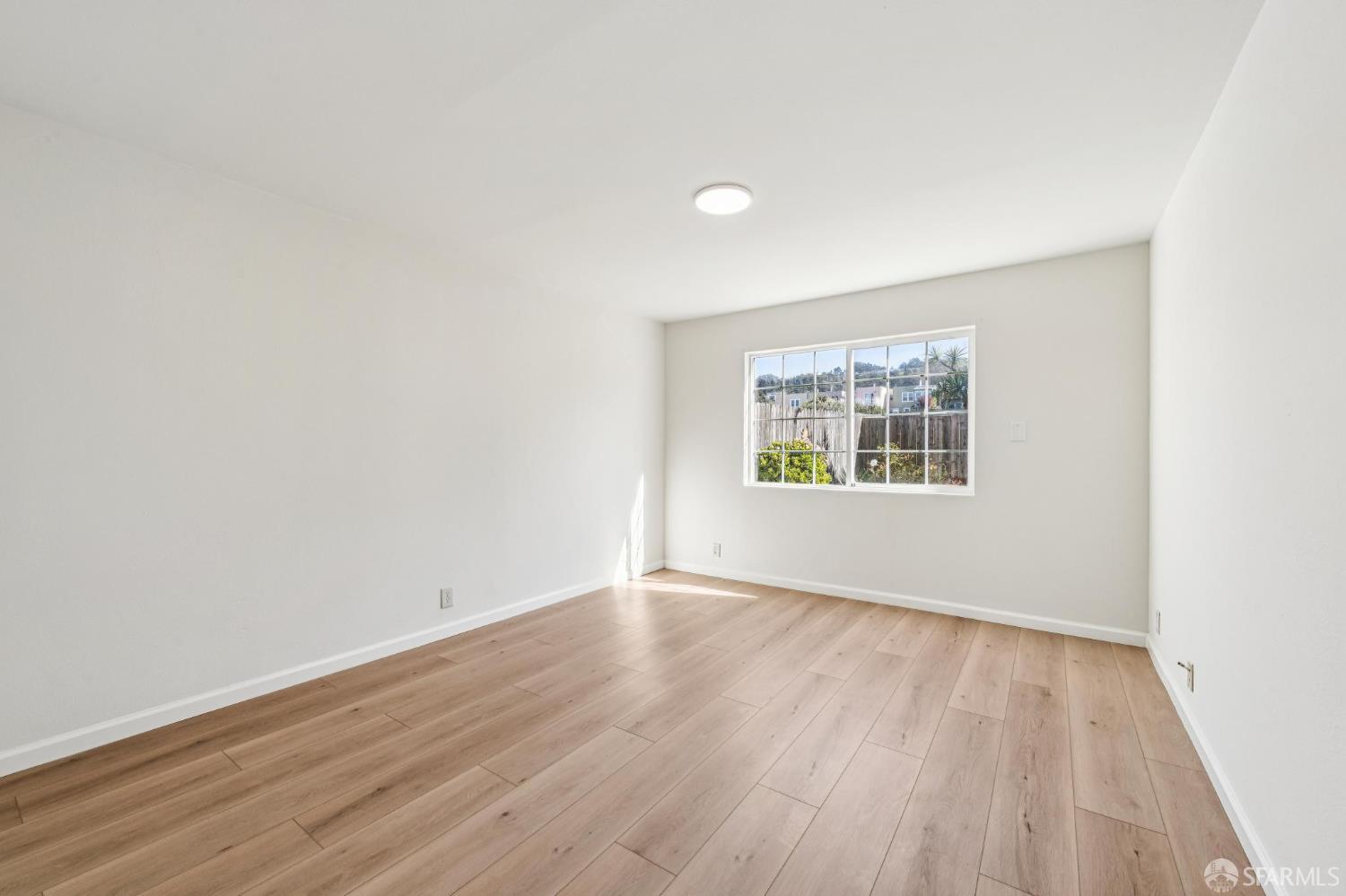 Detail Gallery Image 42 of 53 For 631 Morse St, San Francisco,  CA 94112 - 5 Beds | 3 Baths