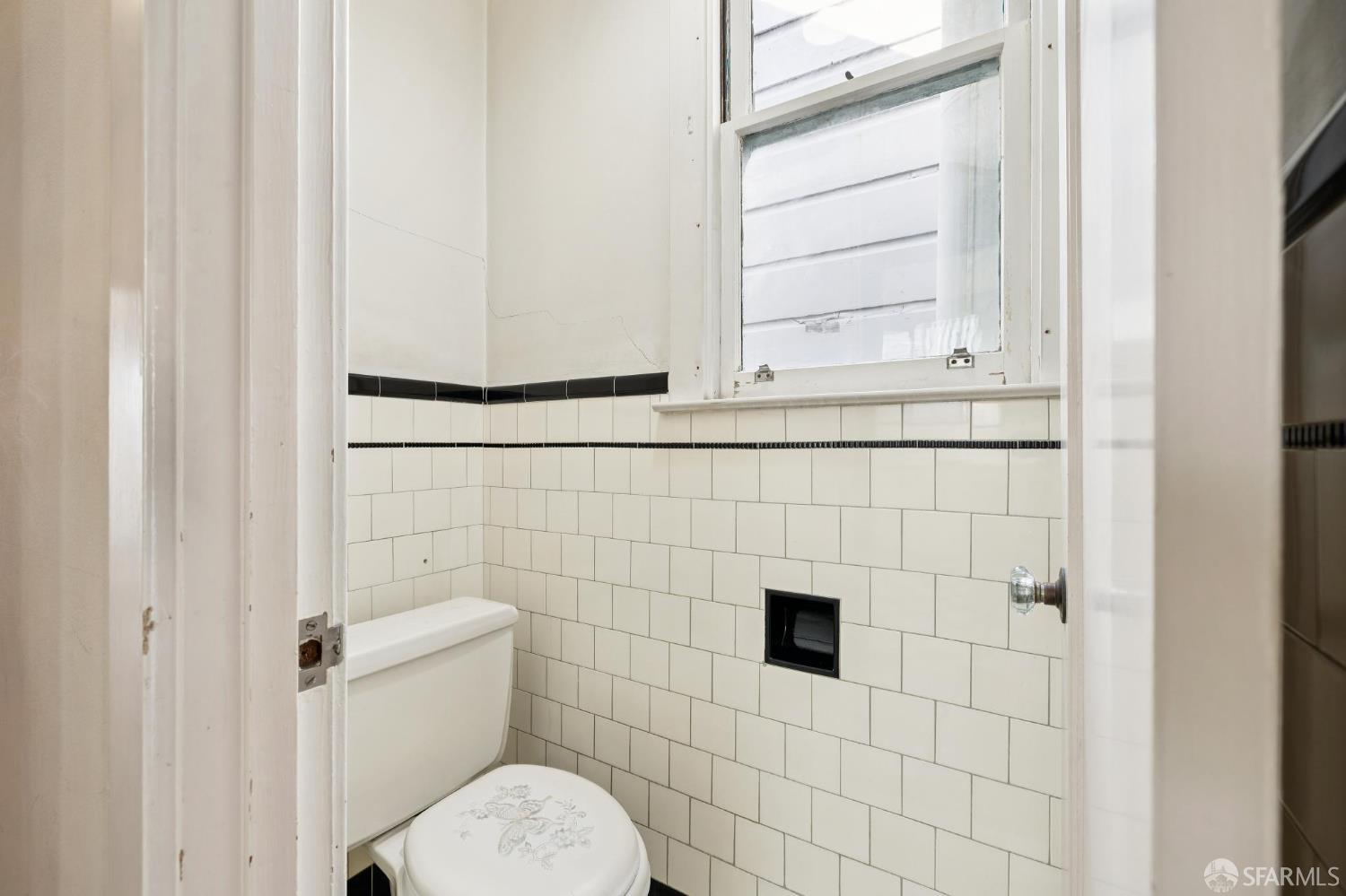 Detail Gallery Image 22 of 28 For 1683 21st Ave, San Francisco,  CA 94122 - 2 Beds | 1 Baths