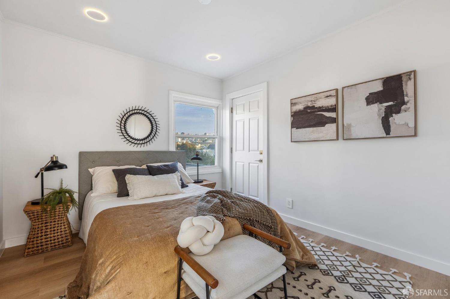 Detail Gallery Image 18 of 27 For 440 Avila St, San Francisco,  CA 94123 - 2 Beds | 1 Baths