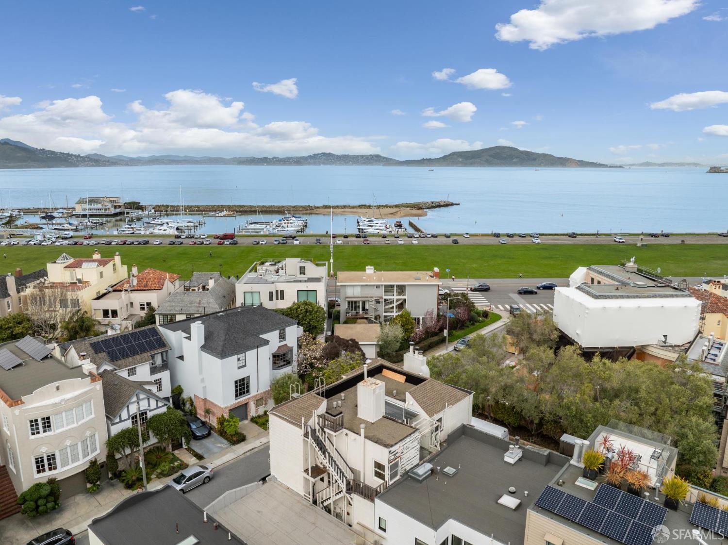 Detail Gallery Image 22 of 27 For 440 Avila St, San Francisco,  CA 94123 - 2 Beds | 1 Baths