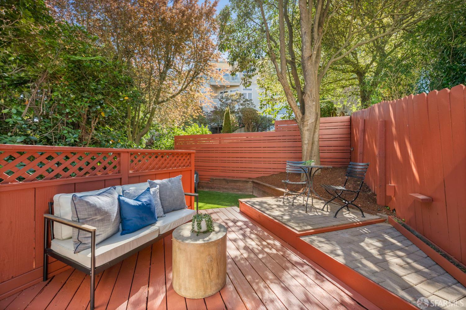 Detail Gallery Image 7 of 34 For 559 27th St #2,  San Francisco,  CA 94131 - 2 Beds | 1 Baths