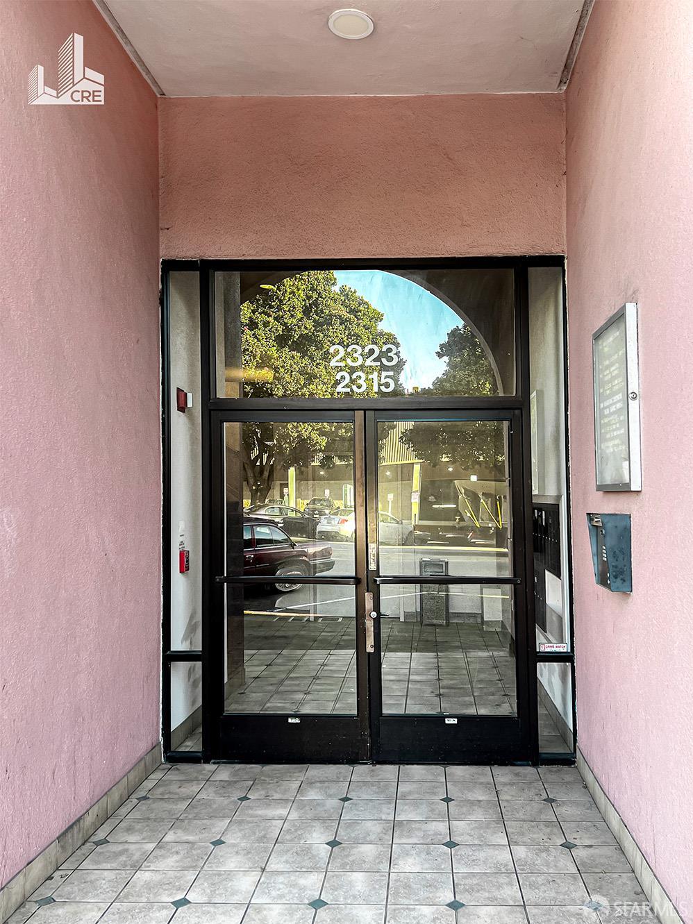 Detail Gallery Image 5 of 8 For 2323 Noriega St #202,  San Francisco,  CA 94122 - – Beds | – Baths